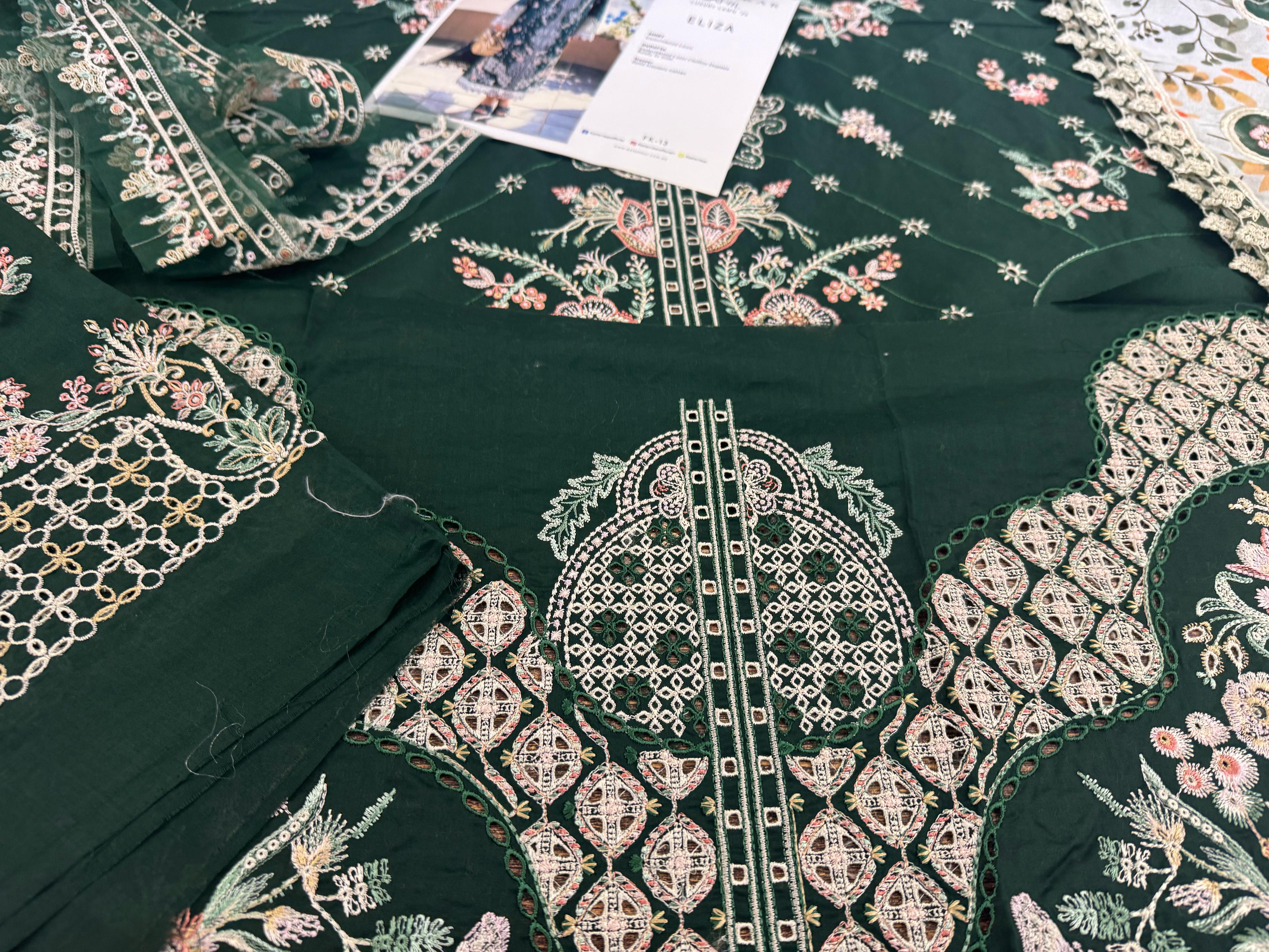 Qalamkar Luxury Lawn – Deep Emerald Elegance with Exquisite Embroidery