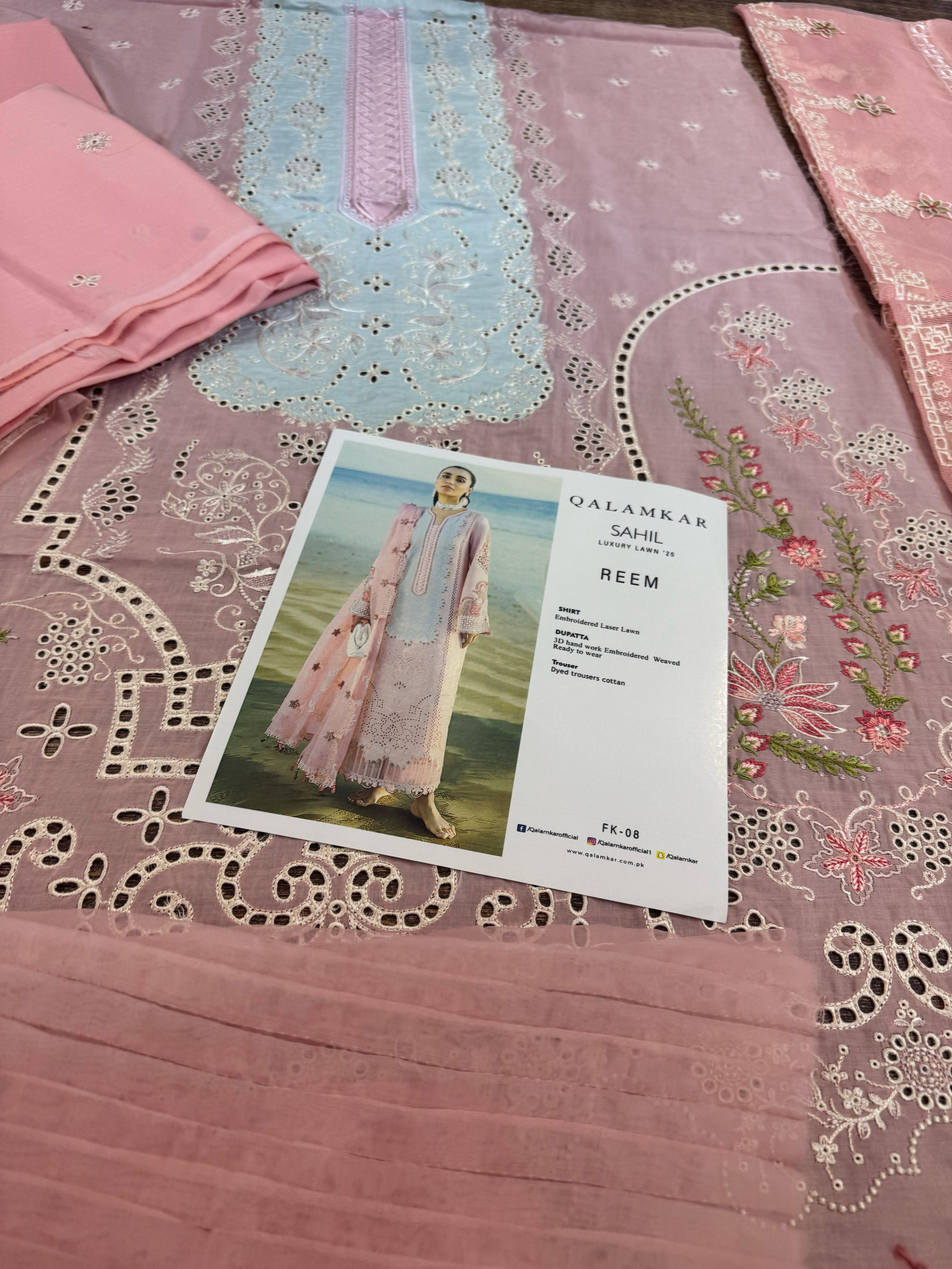 Qalamkar Luxury Lawn – Blush Pink Embroidered Unstitched Suit