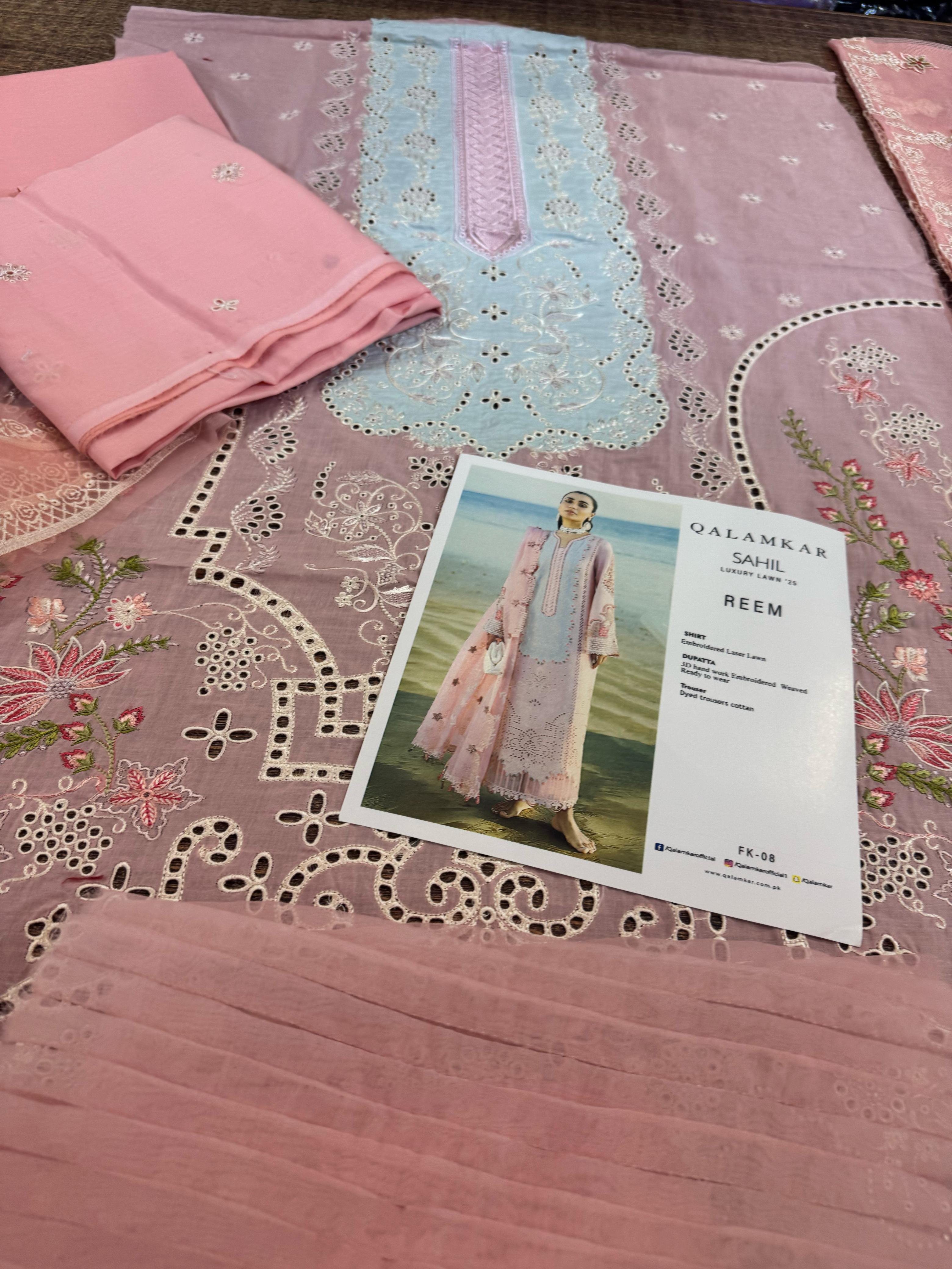 Qalamkar Luxury Lawn – Blush Pink Embroidered Unstitched Suit