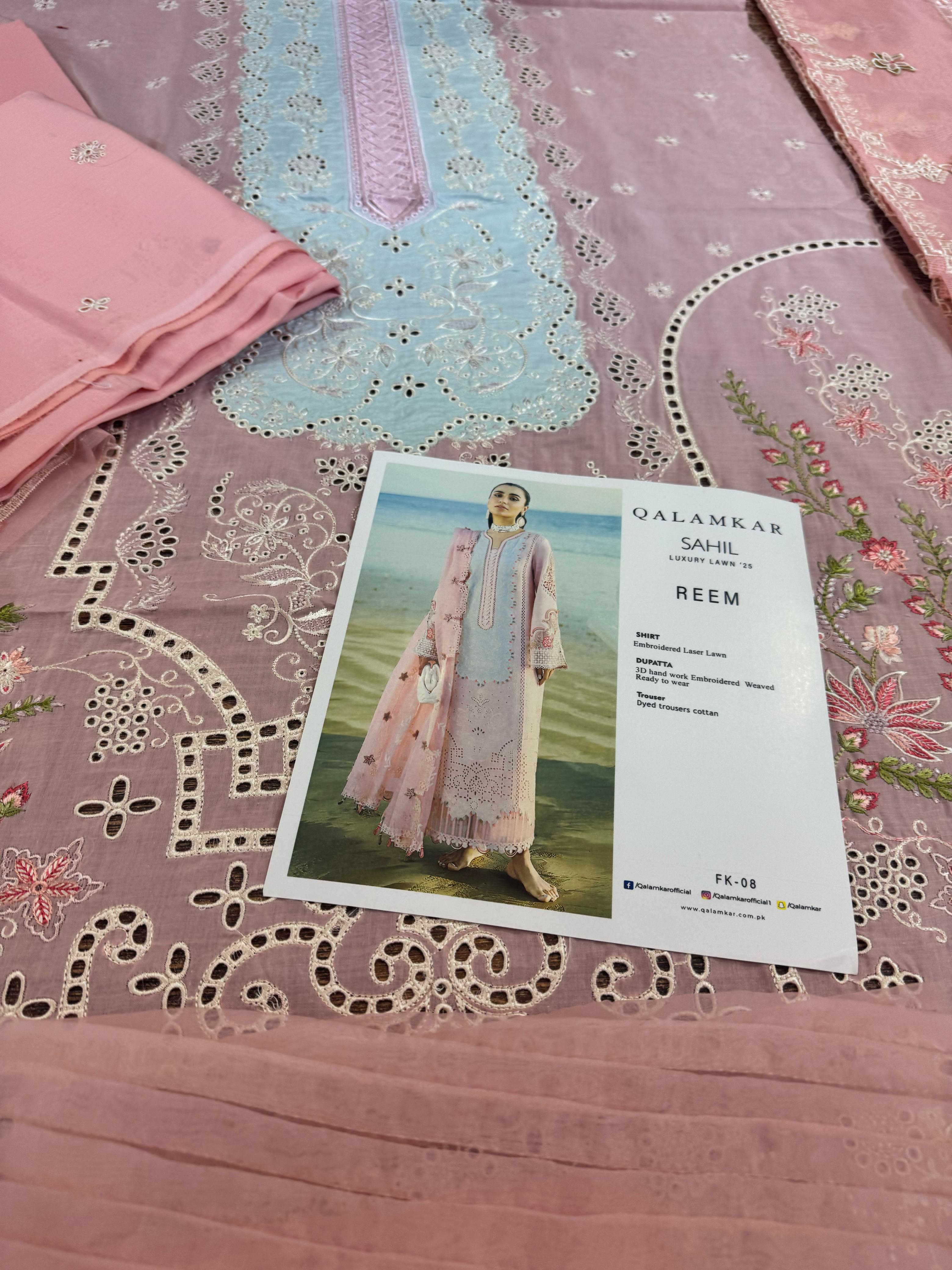 Qalamkar Luxury Lawn – Blush Pink Embroidered Unstitched Suit