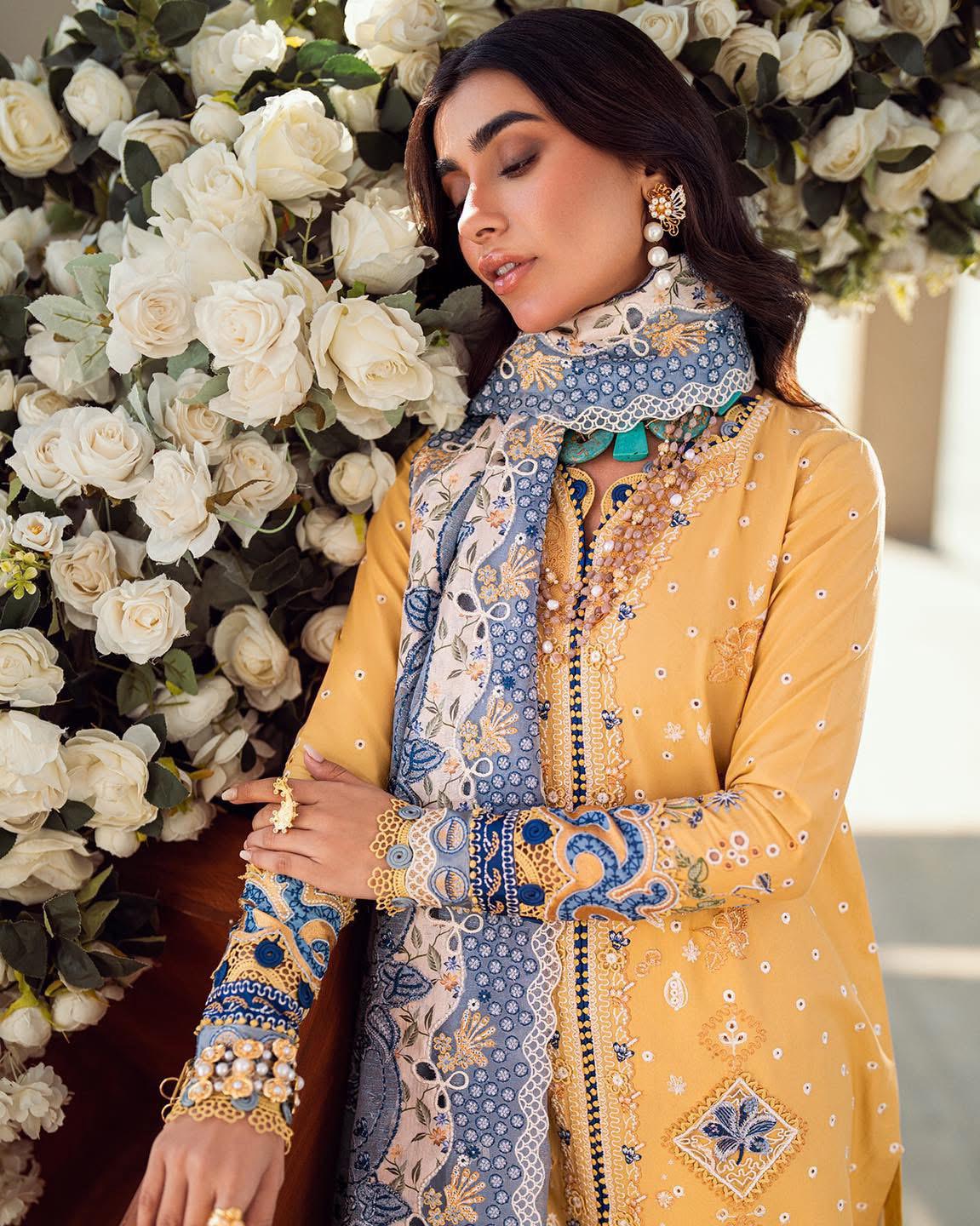 Qalamkar Luxury Lawn 2025 – Sunshine Elegance Embroidered Suit